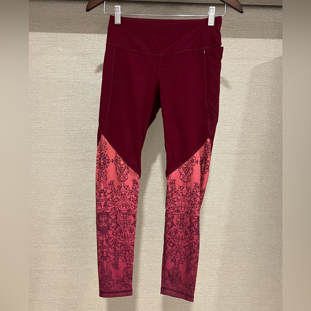 CALIA by Carrie Underwood Energize 7/8 Leggings in Crimson Trek/Ombré Scroll - Picture 7 of 14